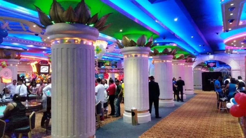 Imagen de los interiores del Hotel Matum and Casino. Foto 11