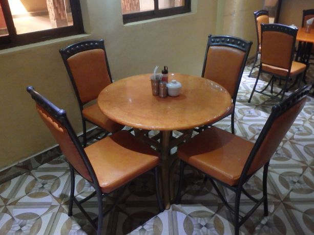 Imagen del bar/restaurante del Hotel Mau Summit. Foto 5