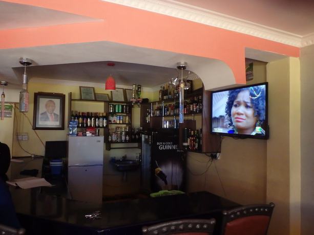 Imagen del bar/restaurante del Hotel Mau Summit. Foto 7