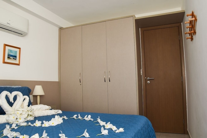 Imagen de la habitación del Hotel Maui Beach Residence. Foto 11