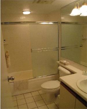 Imagen de la habitación del Hotel Maui Beach Vacation Club. Foto 8