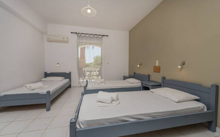 Imagen de la habitación del Hotel Maui. Foto 15