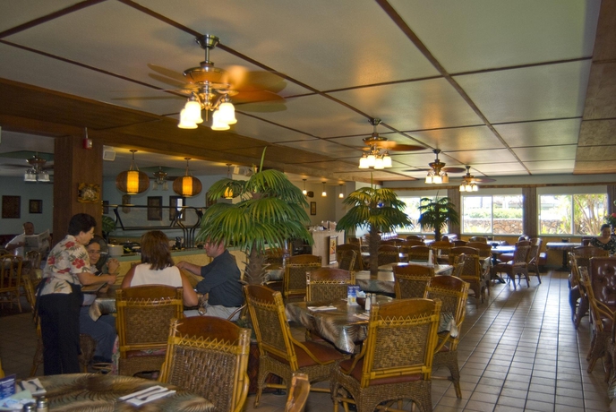 Imagen del bar/restaurante del Hotel Maui Seaside. Foto 15