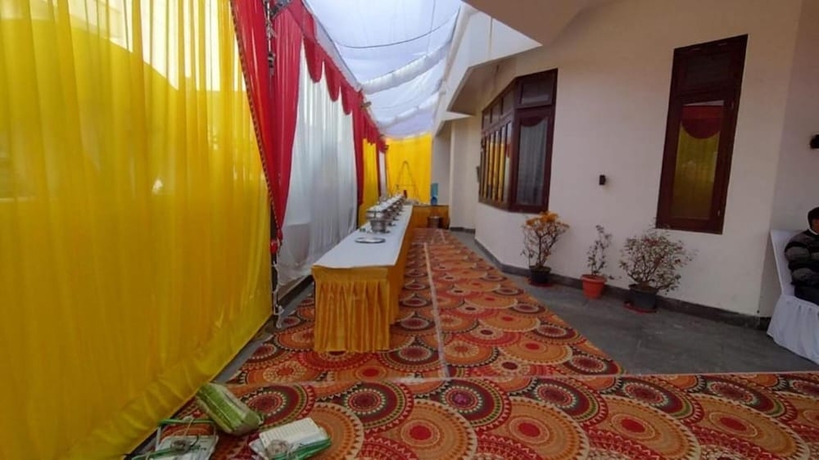 Imagen de los interiores del Hotel Maujis villa and guest house. Foto 18