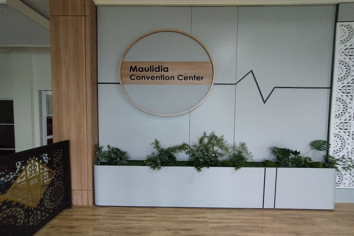 Imagen de los interiores del Hotel Maulidia and Convention Center. Foto 14