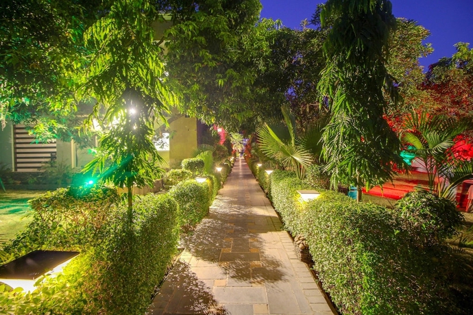 Imagen de los interiores del Hotel Maulik Mansion Resort. Foto 15
