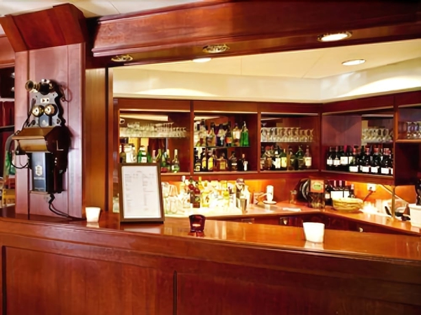 Imagen del bar/restaurante del Hotel M&auml;larporten. Foto 4