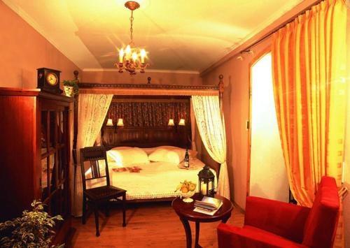 Imagen de la habitación del Hotel M&auml;rchenhotel. Foto 10