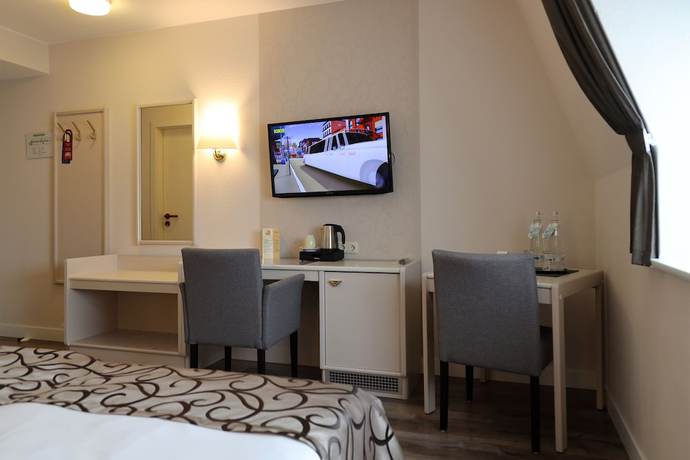 Imagen de la habitación del Hotel Märkischer Hof. Foto 8