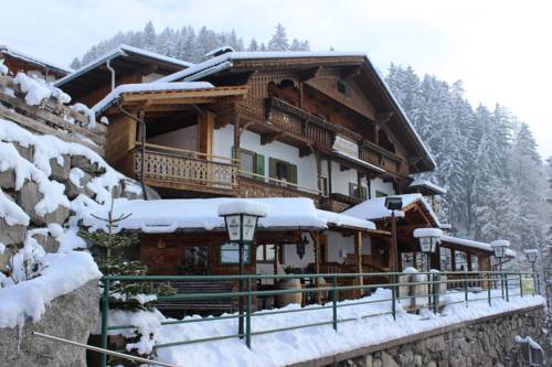Imagen de la habitación del Hotel M&auml;rzenklamm Stumm im Zillertal. Foto 2