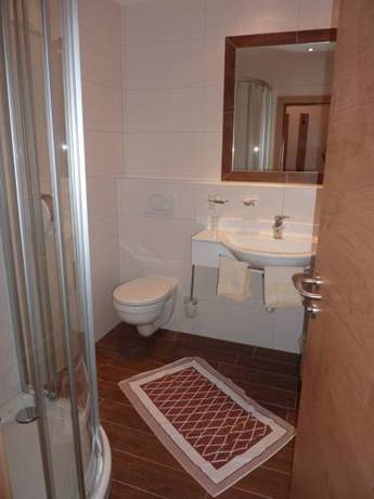 Imagen de la habitación del Hotel M&auml;rzenklamm Stumm im Zillertal. Foto 6