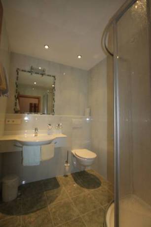 Imagen de la habitación del Hotel M&auml;rzenklamm Stumm im Zillertal. Foto 13