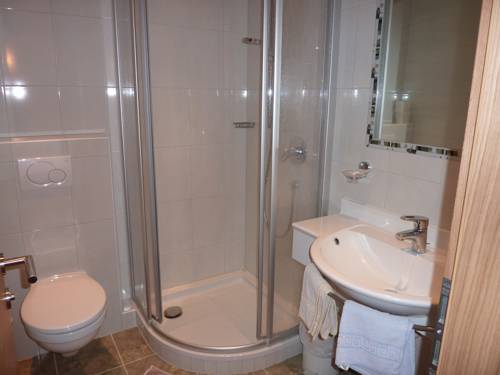 Imagen de la habitación del Hotel M&auml;rzenklamm Stumm im Zillertal. Foto 14