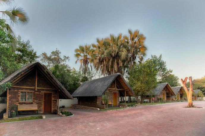 Imagen de los exteriores del Hotel Maun Lodge. Foto 9