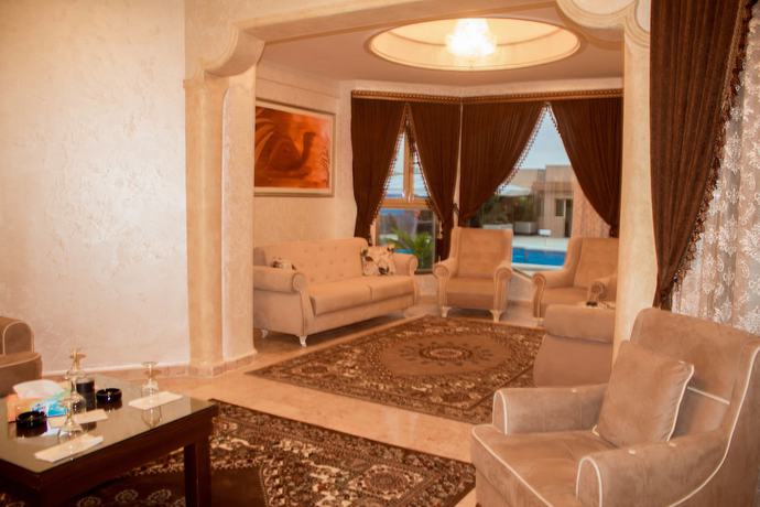 Imagen de la habitación del Hotel MauriCenter. Foto 14