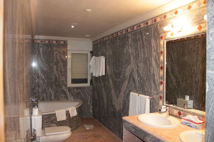 Imagen de la habitación del Hotel MauriCenter. Foto 16