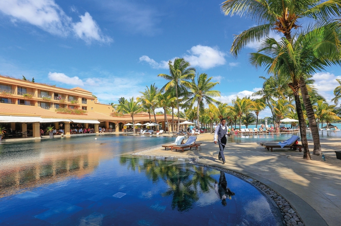 Imagen de la habitación del Hotel Mauricia Beachcomber Resort and Spa. Foto 9