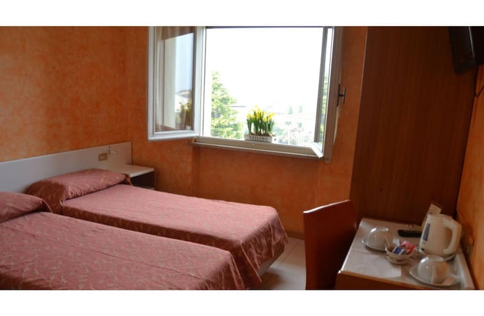 Imagen de la habitación del Hotel Mauro. Foto 14