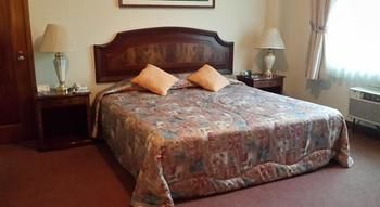 Imagen de los interiores del Hotel Maury, LIMA. Foto 16