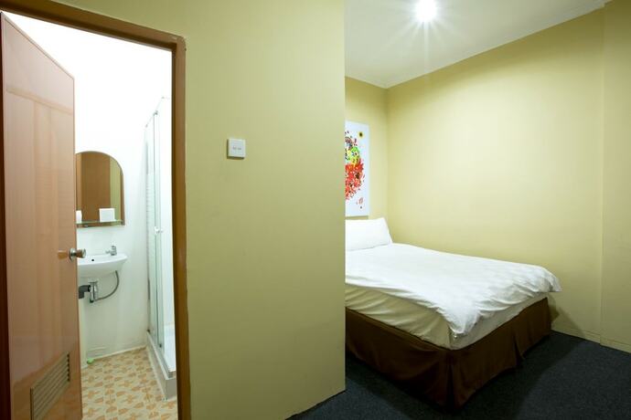 Imagen de la habitación del Hotel Maven Cilandak. Foto 20