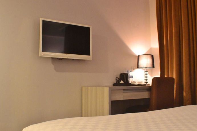 Imagen de la habitación del Hotel Maven Fatmawati. Foto 12