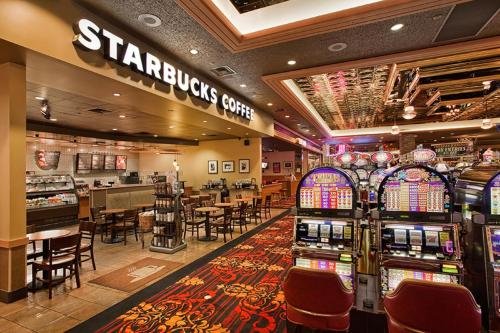 Imagen general del Hotel Maverick Hotel and Casino By Red Lion Hotels. Foto 8