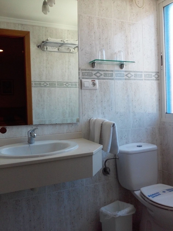 Imagen de la habitación del Hotel Mavi, Gandía. Foto 6