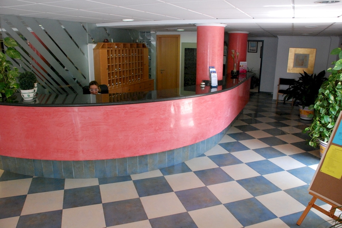 Imagen de los interiores del Hotel Mavi, Gandía. Foto 16