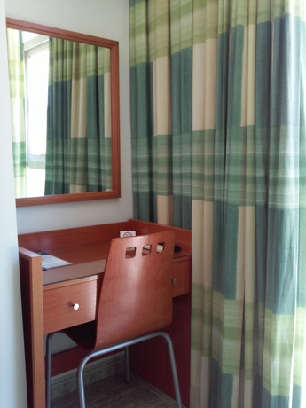 Imagen de la habitación del Hotel Mavi, Gandía. Foto 8