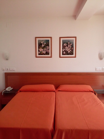 Imagen de la habitación del Hotel Mavi, Gandía. Foto 9