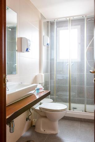 Imagen de la habitación del Hotel Mavi, La Cabrera. Foto 11