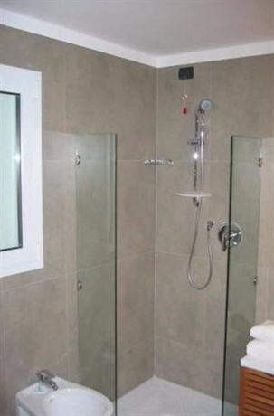 Imagen de la habitación del Hotel Mavino. Foto 14