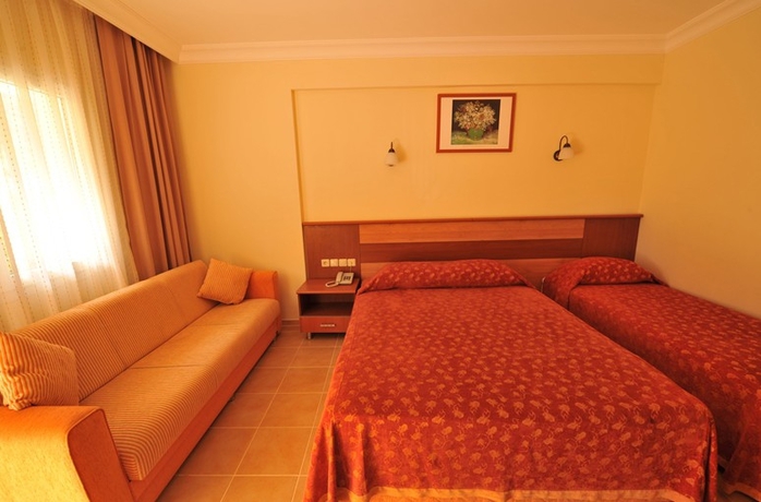 Imagen general del Hotel Mavruka. Foto 15