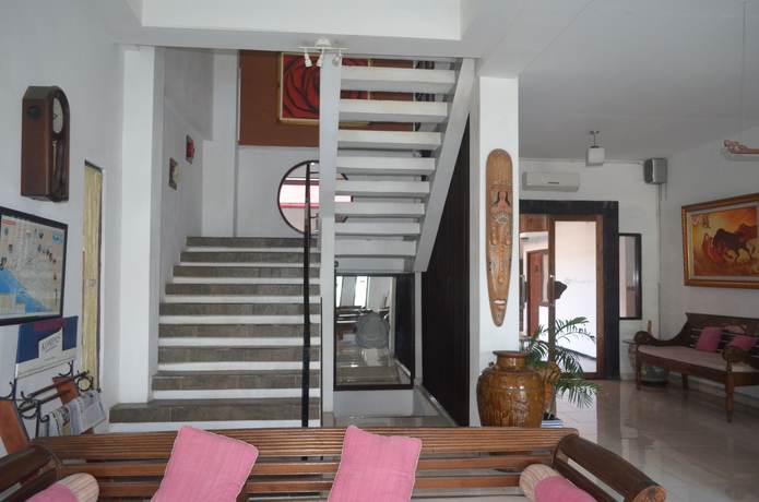 Imagen de los interiores del Hotel Mawar Asri, Kota Yogyakarta. Foto 18
