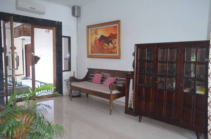 Imagen de los interiores del Hotel Mawar Asri, Kota Yogyakarta. Foto 20
