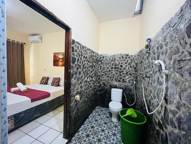 Imagen de la habitación del Hotel Mawar Bungalow. Foto 13