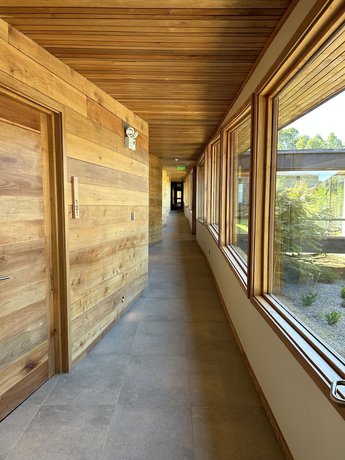 Imagen de los interiores del Hotel Maw&uuml;n Lodge. Foto 12