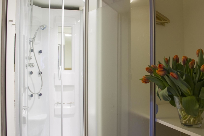 Imagen de la habitación del Hotel Max Amsterdam. Foto 8