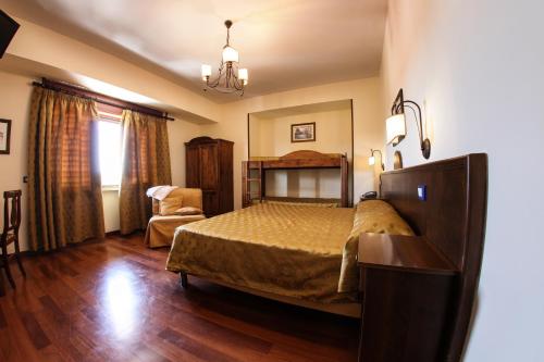Imagen de la habitación del Hotel Max, Aversa. Foto 8