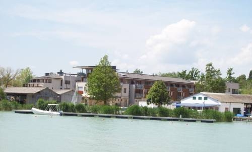 Imagen general del Hotel Max Balaton Apartman. Foto 5