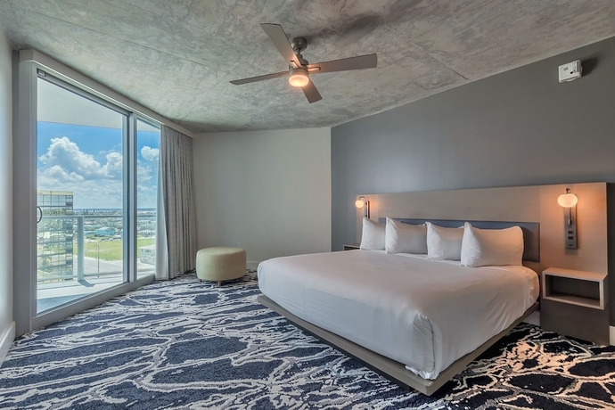 Imagen de la habitación del Hotel Max Beach Resort. Foto 6