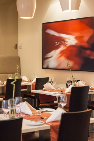 Imagen del bar/restaurante del Hotel Max Brown Hotel 7th District. Foto 3