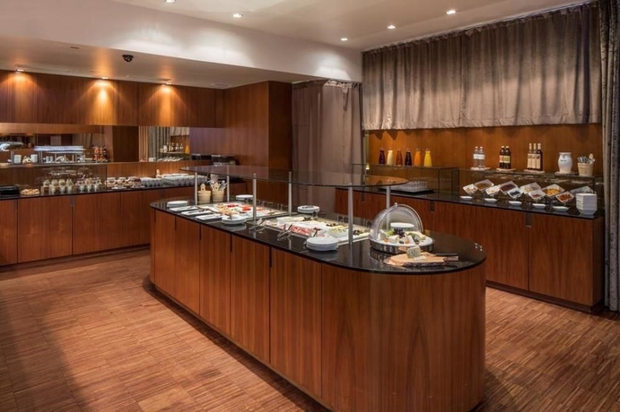 Imagen del bar/restaurante del Hotel Max Brown Hotel 7th District. Foto 5