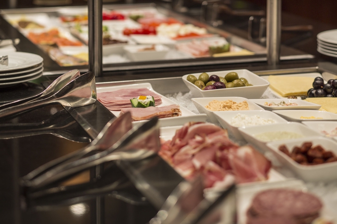 Imagen del bar/restaurante del Hotel Max Brown Hotel 7th District. Foto 7