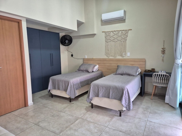 Imagen de la habitación del Hotel Max Carneiros. Foto 3