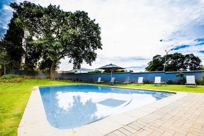 Imagen del bar/restaurante del Hotel Max Executive Apartments. Foto 3