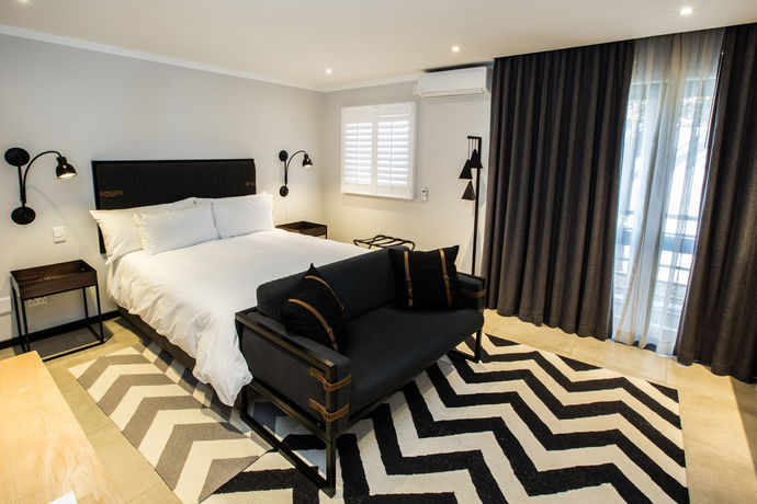 Imagen de la habitación del Hotel Max Executive Apartments. Foto 12