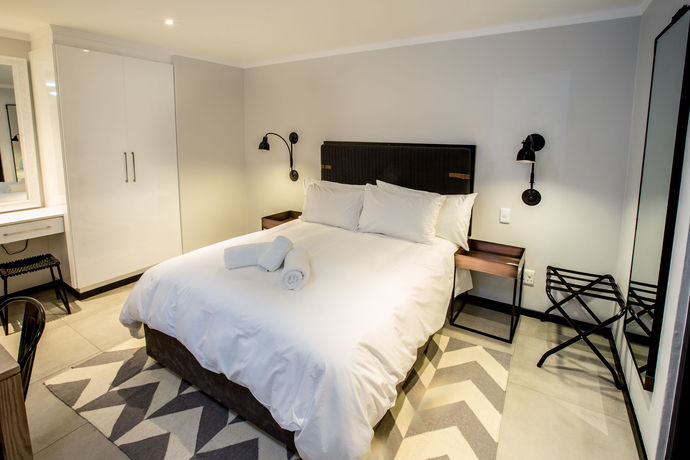 Imagen de la habitación del Hotel Max Executive Apartments. Foto 14