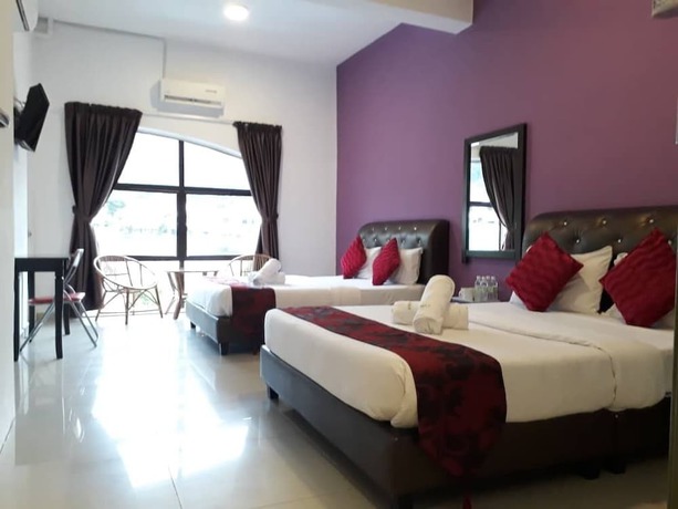 Imagen de la habitación del Hotel Max Ferringhi. Foto 7