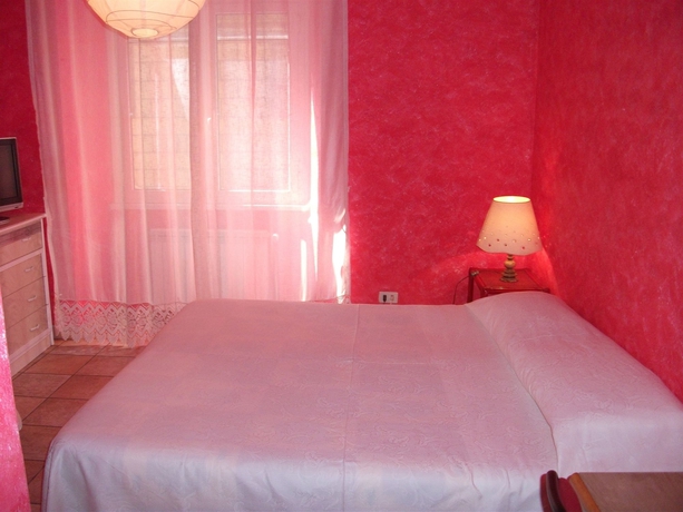 Imagen general del Hotel Max House Bed and Breakfast. Foto 1